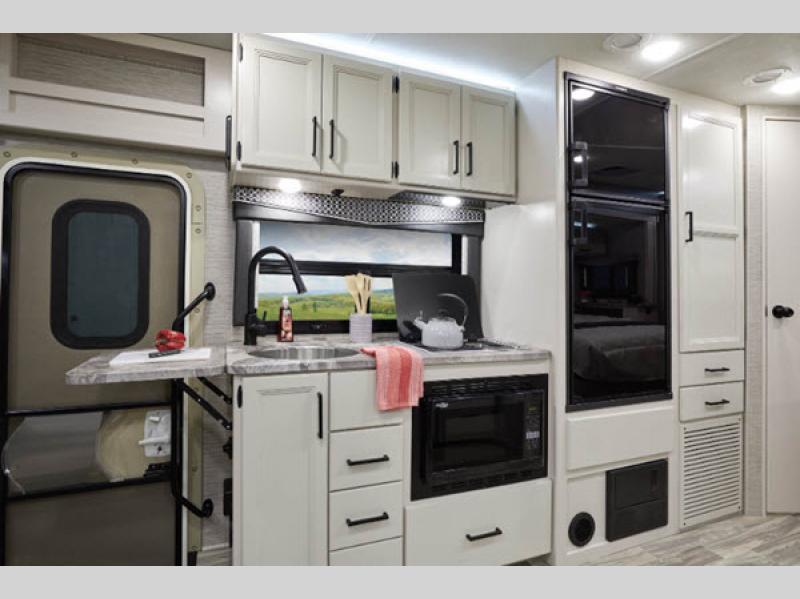 Thor Motor Home Review