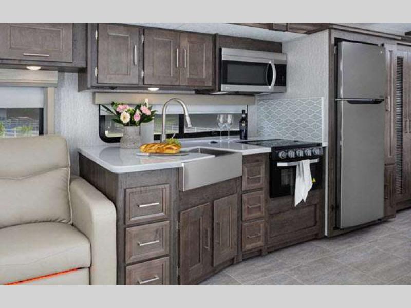 Mirada Motor Home Review