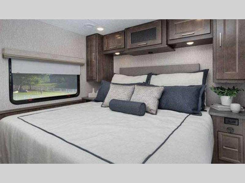 Mirada Motor Home Review